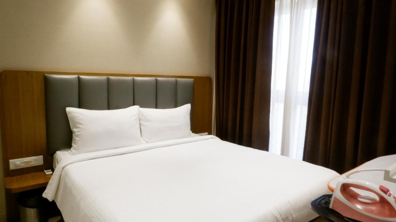 Relohomes Serviced Apartment Mumbai Exterior foto